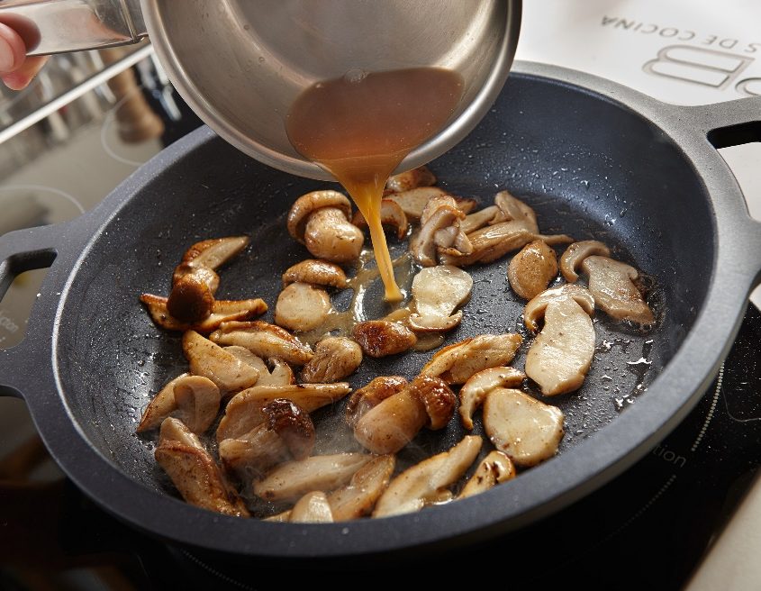 Receta Lomo de cerdo adobado extra Tello con hongos al jerez